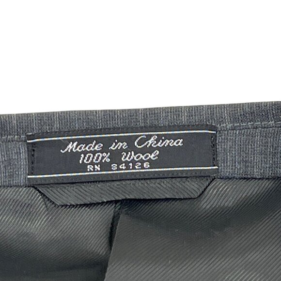 Mens Gray Pinstripe Two-Piece Suit 100% Wool Classic Fit Jacket & Pants Size 44L - Picture 4 of 16